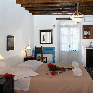 Superior apartment at Fassolou hotel in Sifnos