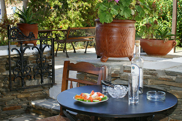 Le snack-bar de l'hôtel Fasolou à Sifnos